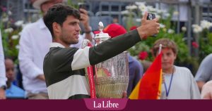 Carlos Alcaraz remporte le Queen&rsquo;s pour la deuxième fois