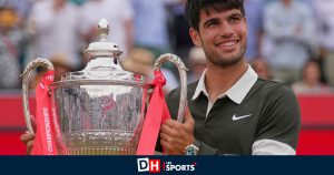 Carlos Alcaraz remporte le Queen&rsquo;s pour la seconde fois et décroche son 5e titre en 2025