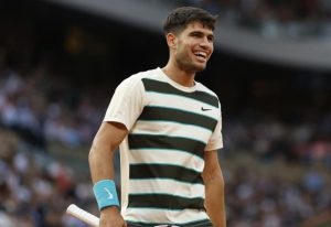 Carlos Alcaraz se qualifie pour la finale