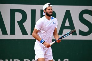 D&rsquo;une victoire à Royan sur terre battue au dernier tour des qualifications de Wimbledon sur gazon, l&rsquo;enchaînement réussi de Titouan Droguet