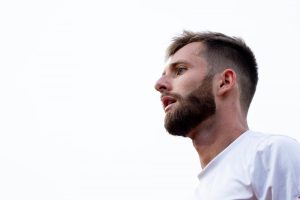 « Je n&rsquo;aime pas pleurer… » : Corentin Moutet au bord des larmes après sa finale perdue à Majorque