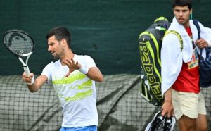 « Je ne suis qu’un sparring-partner aujourd’hui », Djokovic plaisante lors de l’entraînement avec Alcaraz
