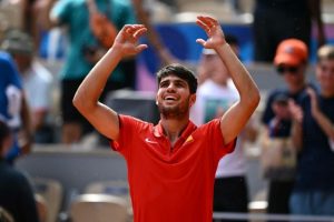 « Je tuerais Djokovic pour avoir gagné la finale des Jeux olympiques, je marierais Nadal », Alcaraz et d’autres joueurs répondent aux questions embarrassantes de l’imitateur et humoriste Josh Berry