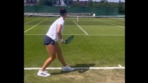 Les premières images de Loïs Boisson, sensation de Roland-Garros, dans sa préparation sur gazon pour Wimbledon