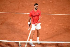 Pour Novak Djokovic, une 100e « solide » à Roland-Garros face à Cameron Norrie, mais une 99e « compliquée » à cause du PSG