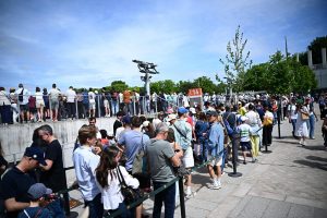 Pourquoi y a-t-il autant la queue pour entrer sur les courts annexes de Roland-Garros ?