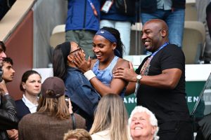 Quand le père de Coco Gauff regarde la finale de sa fille à Roland-Garros… depuis le parking