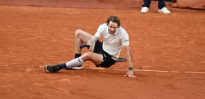 Roland Garros > Bublik rend fou Draper et attend Sinner de pied ferme