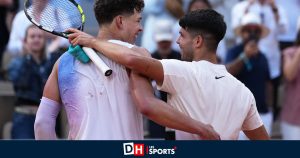 Superbe geste de fair-play à Roland-Garros : Carlos Alcaraz donne un point à Ben Shelton après avoir lâché sa raquette (VIDÉO)