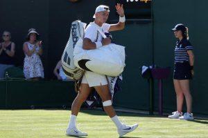 Surprise à Wimbledon : Holger Rune battu dès son entrée en lice par Nicolas Jarry