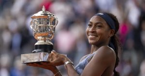 Tennis – Roland-Garros (F) : Gauff renverse Sabalenka pour remporter le titre