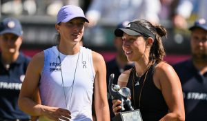 « Tu dis que tu ne peux pas jouer sur gazon mais crois-moi tu restes très forte », Pegula encense Swiatek après la finale de Bad Hombourg
