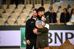 « Une nouvelle expérience qui lui sera précieuse »  : Juan Carlos Ferrero, coach de Carlos Alcaraz vainqueur de Roland-Garros