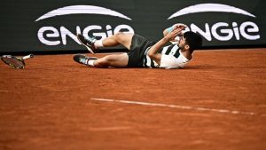 VIDÉO. Roland-Garros : Irréel Carlos Alcaraz qui sauve 3 balles de match et s’impose face à Jannik Sinner lors de la finale la plus longue de l’histoire