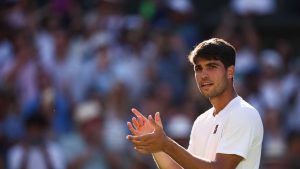 VIDEO. Tennis : « Il est parfait… » Quand Carlos Alcaraz vole au secours d’un spectateur qui fait un malaise lors de son 1er tour à Wimbledon