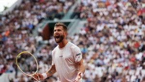 VIDEO. Tennis : « Regarde-moi petit cochon ! » Un tennisman français (encore) pris pour cible par son adversaire après sa victoire