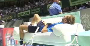 Vidéos, ATP – Halle > Daniil Medvedev tape une sieste en plein match et se qualifie en demi-finales