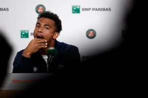 avec Arthur Fils, la chute précipitée du tennis masculin, rattrapé par sa fragilité physique