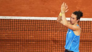 ces légendes du tennis bluffées par Loïs Boisson à Roland-Garros