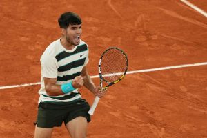 entre le moins bon et le très bon, Carlos Alcaraz reste sur les rails du doublé