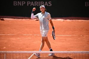 À Gstaad, Arthur Cazaux se qualifie pour la première demi-finale de sa carrière sur le circuit ATP