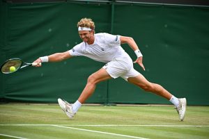 Alex de Minaur met fin au conte de fées d&rsquo;August Holmgren à Wimbledon