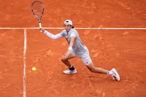 Arthur Cazaux qualifié pour sa première finale ATP, à Kitzbühel, après sa victoire face à Arthur Rinderknech