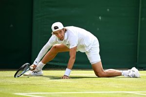 Arthur Cazaux stoppé par Alex De Minaur au deuxième tour de Wimbledon