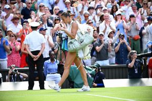 Aryna Sabalenka, éliminée en demi-finales de Wimbledon : « Perdre, ça craint, vous savez ? »