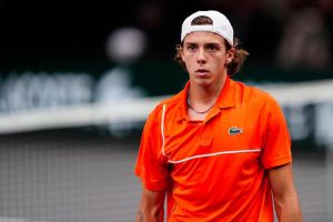 Cazaux passe dans la douleur à Gstaad, Herbert et Atmane s’arrêtent au premier tour