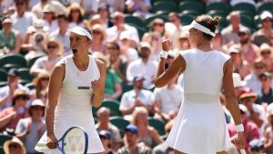 C’est magnifique : Elise Mertens remporte le double de Wimbledon pour la 2e fois de sa carrière