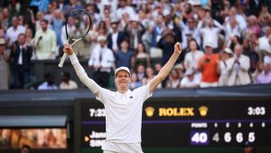Jannik Sinner : « Maintenant, le choix m’appartient ! » Le pari fou lancé à son entraîneur et remporté par l’Italien après son sacre à Wimbledon