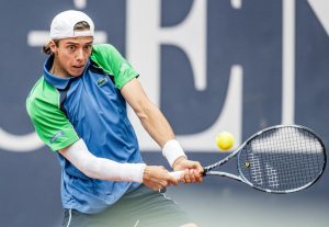 « J’ai le sentiment de ne pas l’avoir embêté plus que ça », les regrets de Cazaux, battu pour sa première finale ATP à Kitzbühel