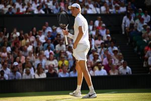 Jannik Sinner conforte son trône de numéro un mondial, Arthur Fils progresse au classement ATP sans jouer