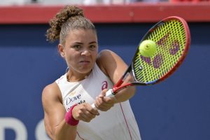 Jasmine Paolini surprise d&rsquo;entrée à Montréal par l&rsquo;étonnante Aoi Ito, 110e mondiale, malgré une balle de match