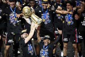 Le Paris Basketball, le cyclisme africain, la perle française du tennis-fauteuil… Les documentaires de la semaine à ne pas manquer