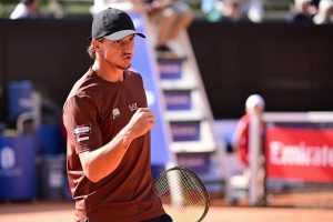 Luciano Darderi s&rsquo;impose à Bastad et remporte son 3e titre ATP