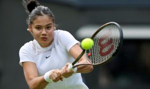 « Même s&rsquo;il est encore tôt dans ce tournoi, je me réjouis de cette opportunité », déclare Raducanu avant son match face à Sabalenka