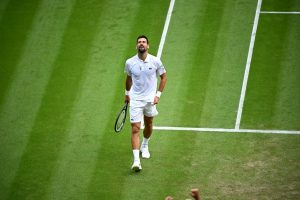 Novak Djokovic et Jannik Sinner sur le Centre Court en 8es, découvrez le programme de lundi à Wimbledon