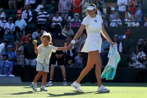 Quand Amanda Anisimova célèbre sa qualification en demi-finales de Wimbledon avec Jaxon, son neveu de trois ans