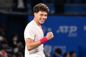 « Si quelqu’un peut décrocher quelques jours de congés pour ma sœur, ça serait génial ! », la réaction pleine d’humour de Shelton après s’être qualifié en huitièmes de finale à Wimbledon