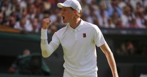 Tennis – Wimbledon Jannik Sinner bat Carlos Alcaraz et remporte son 4e Grand Chelem