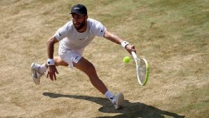 VIDEO. Tennis : encore un Français qualifié ! Finaliste la semaine passée, le fantasque Corentin Moutet enchaîne (enfin) non sans un coup splendide