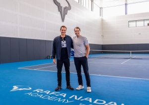 Vidéo – Federer présent à la Rafa Nadal Academy