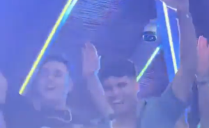 Vidéos, ATP > En vacances, Carlos Alcaraz s&rsquo;éclate comme un fou en boîte de nuit