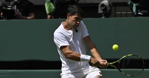 Wimbledon > Alcaraz, bousculé par Fognini au 1er tour : « Je ne peux ni servir ni retourner. C&rsquo;est honteux »