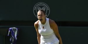 Wimbledon > Aryna Sabalenka, qualifiée en demi-finales après s&rsquo;être fait très peur : « Honnêtement, j&rsquo;aurais certainement perdu ce match si je n&rsquo;avais pas retenu la leçon de Roland-Garros »