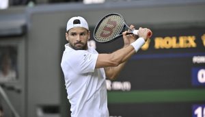 Wimbledon > Coup de théâtre, Dimitrov abandonne et pleure, un vrai miracle pour Sinner !
