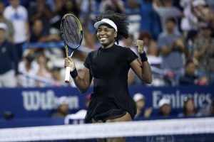 à 45 ans et après un an sans jouer, Venus Williams retrouve la victoire à Washington