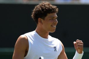 le retour express de Ben Shelton pour achever son deuxième tour à Wimbledon